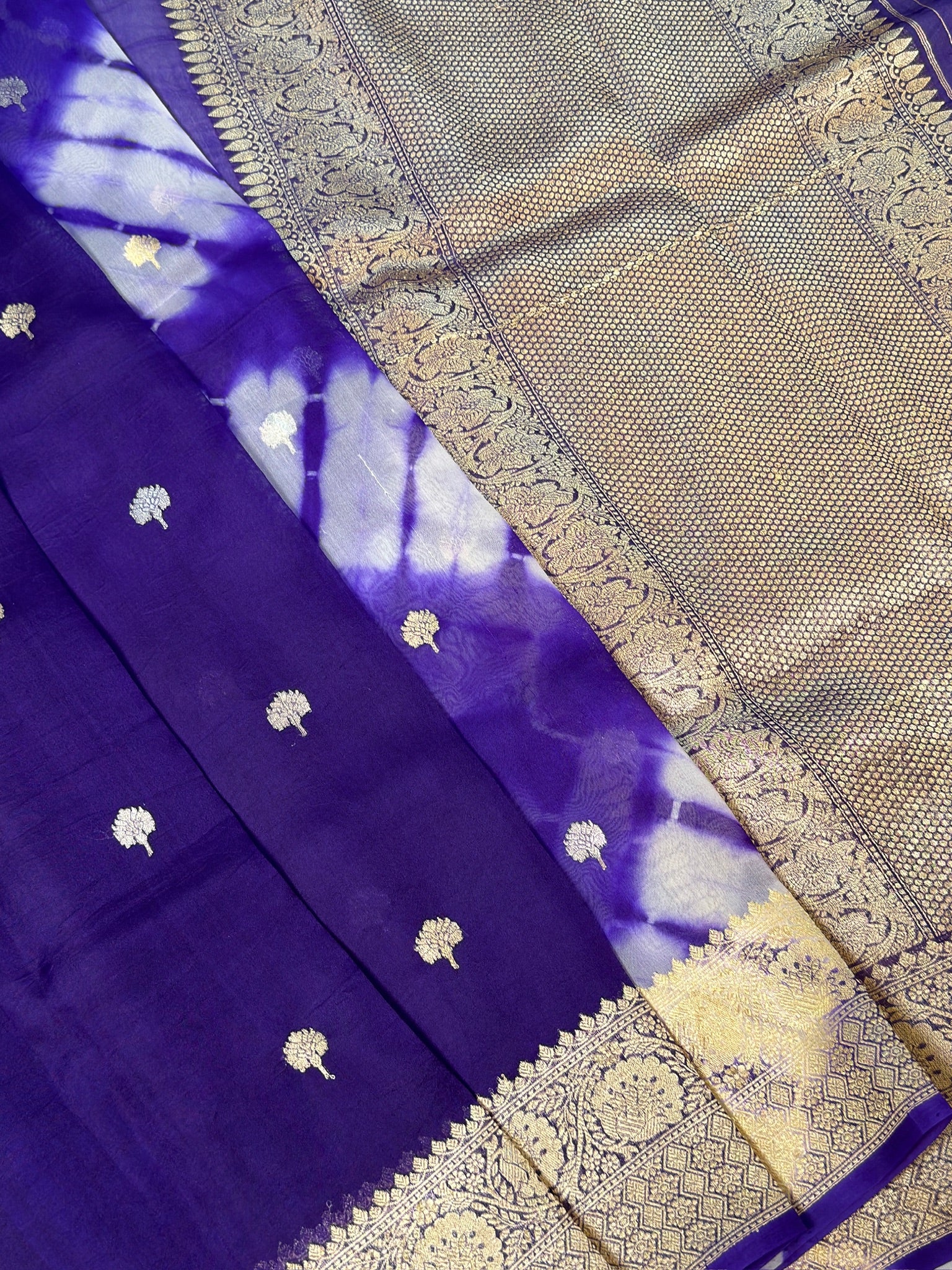 Blue Handwoven Kora Silk Saree with Hand-Brush Dyeing & Zari Border