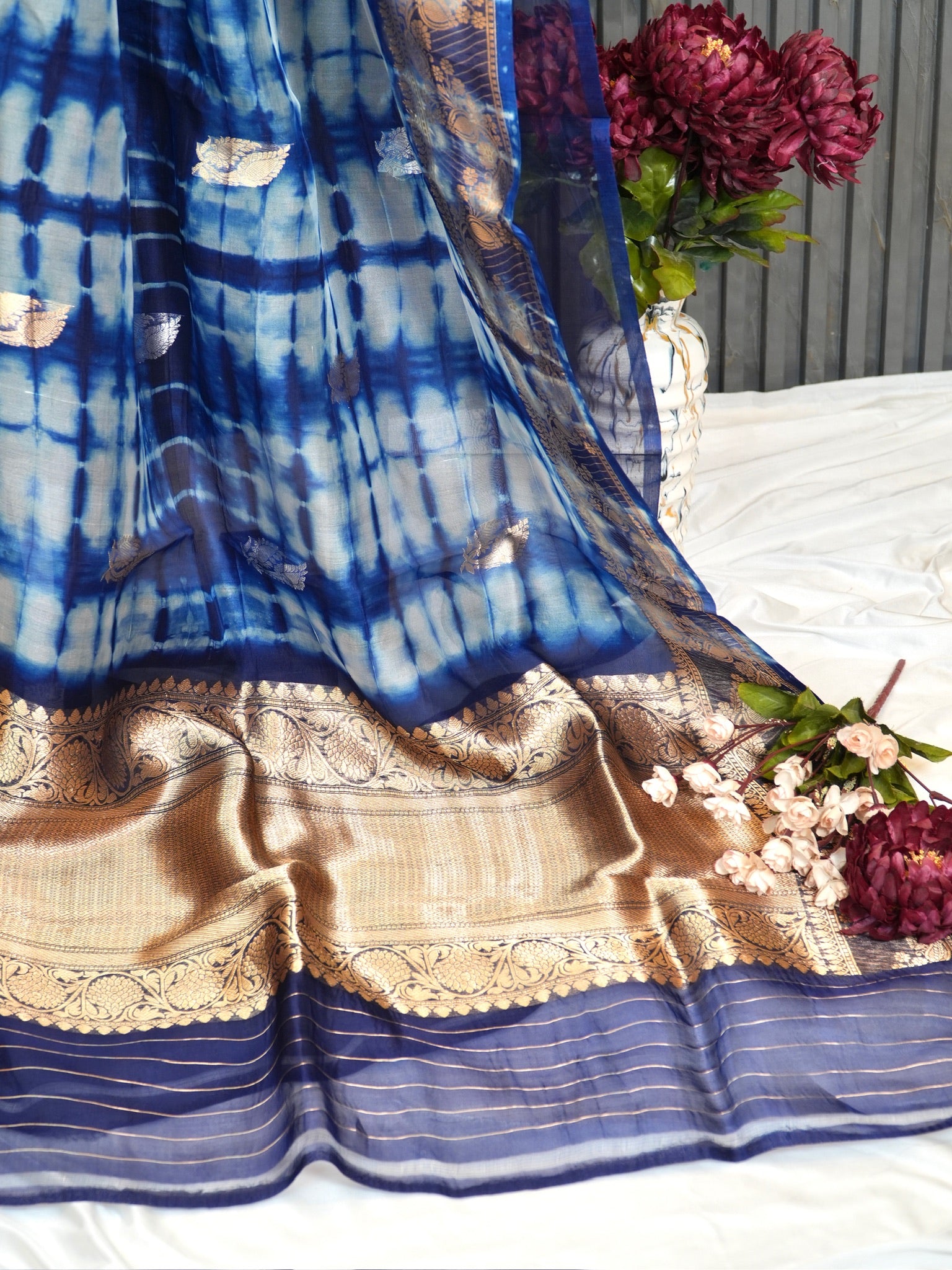 Blue Handwoven Kora Silk Saree with Hand-Brush Dyeing & Zari Border