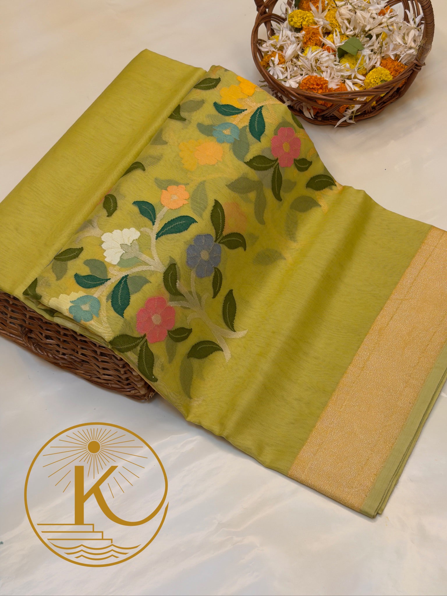 Pure Kora Organza Silk Jamdani Saree in Mehendi Lime Handwoven Saree