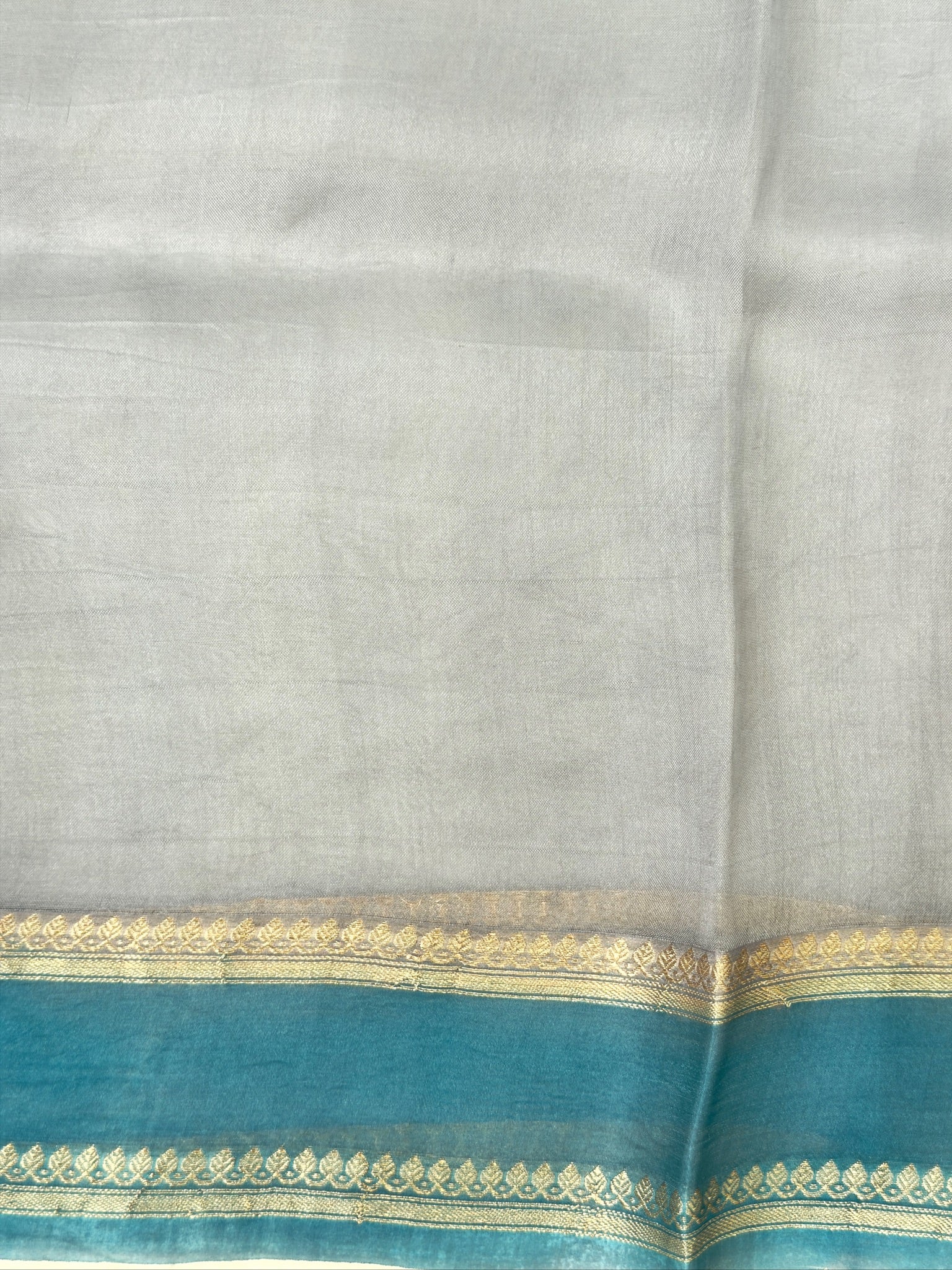 Grey Handwoven Rangkaat Kora Silk Saree