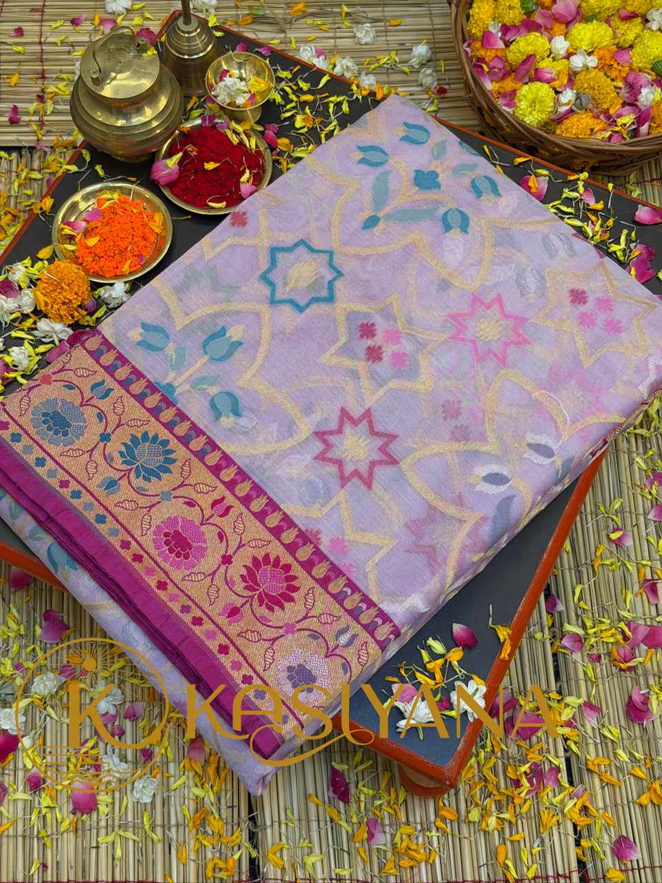 Handwoven Kora Jamdani Silk Saree –  Powder Lavender with Contrast Floral Zari Border