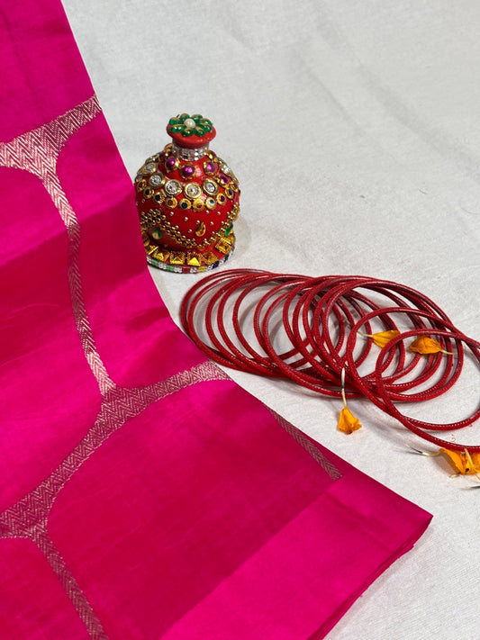 Fuchsia Pink Banarasi Pure Puna Silk Saree