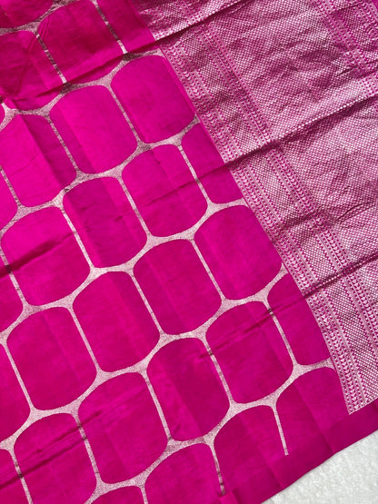 Fuchsia Pink Banarasi Pure Puna Silk Saree