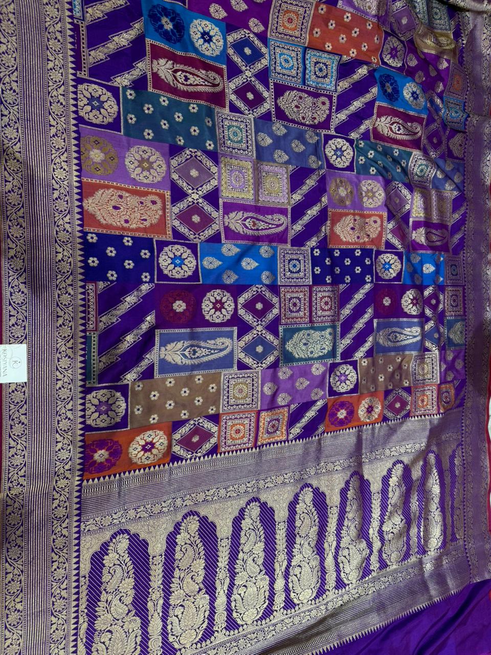 Purple Katan Silk Rangkaat Zari Banarasi Border Anchal Saree