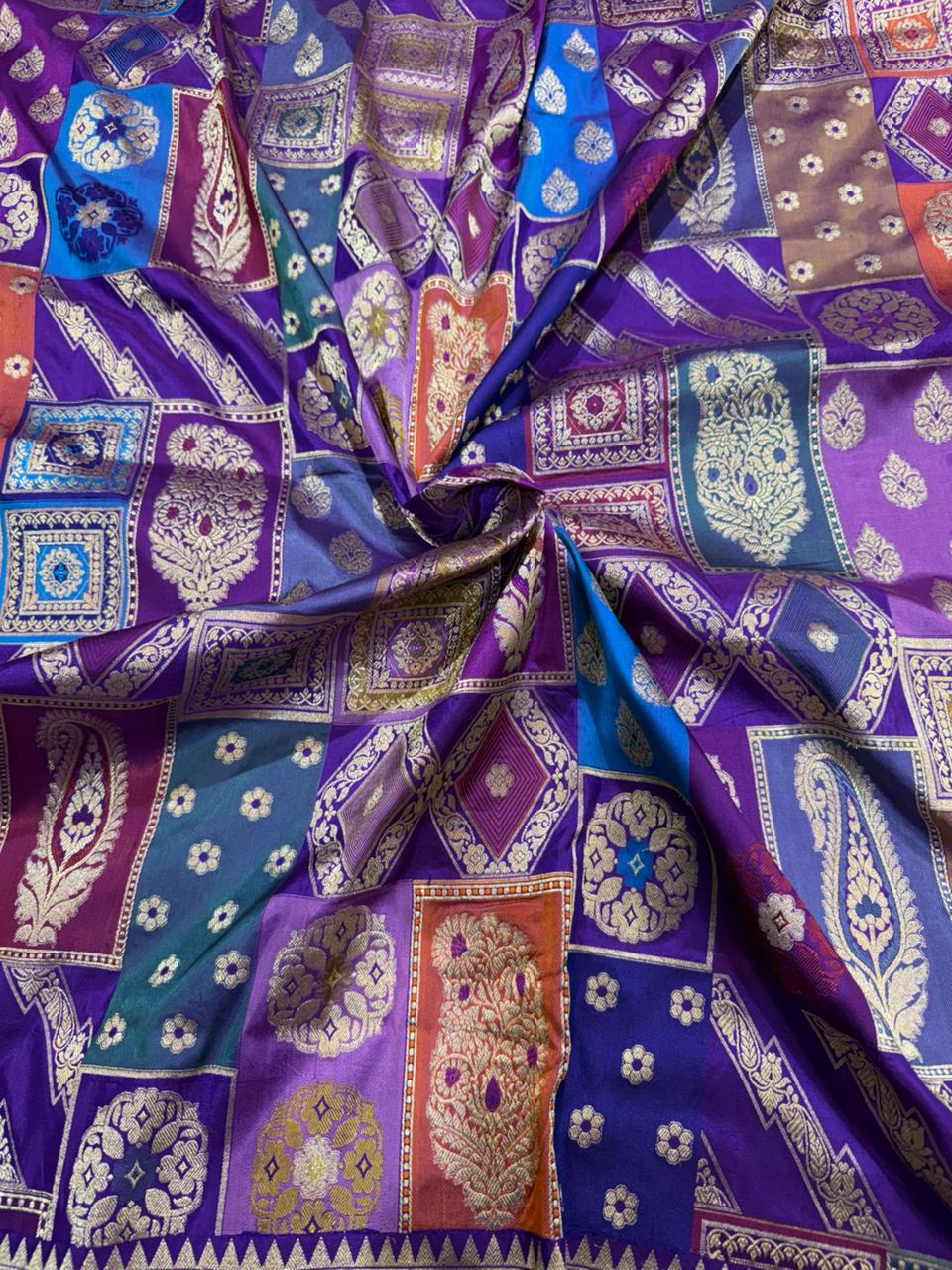 Purple Katan Silk Rangkaat Zari Banarasi Border Anchal Saree